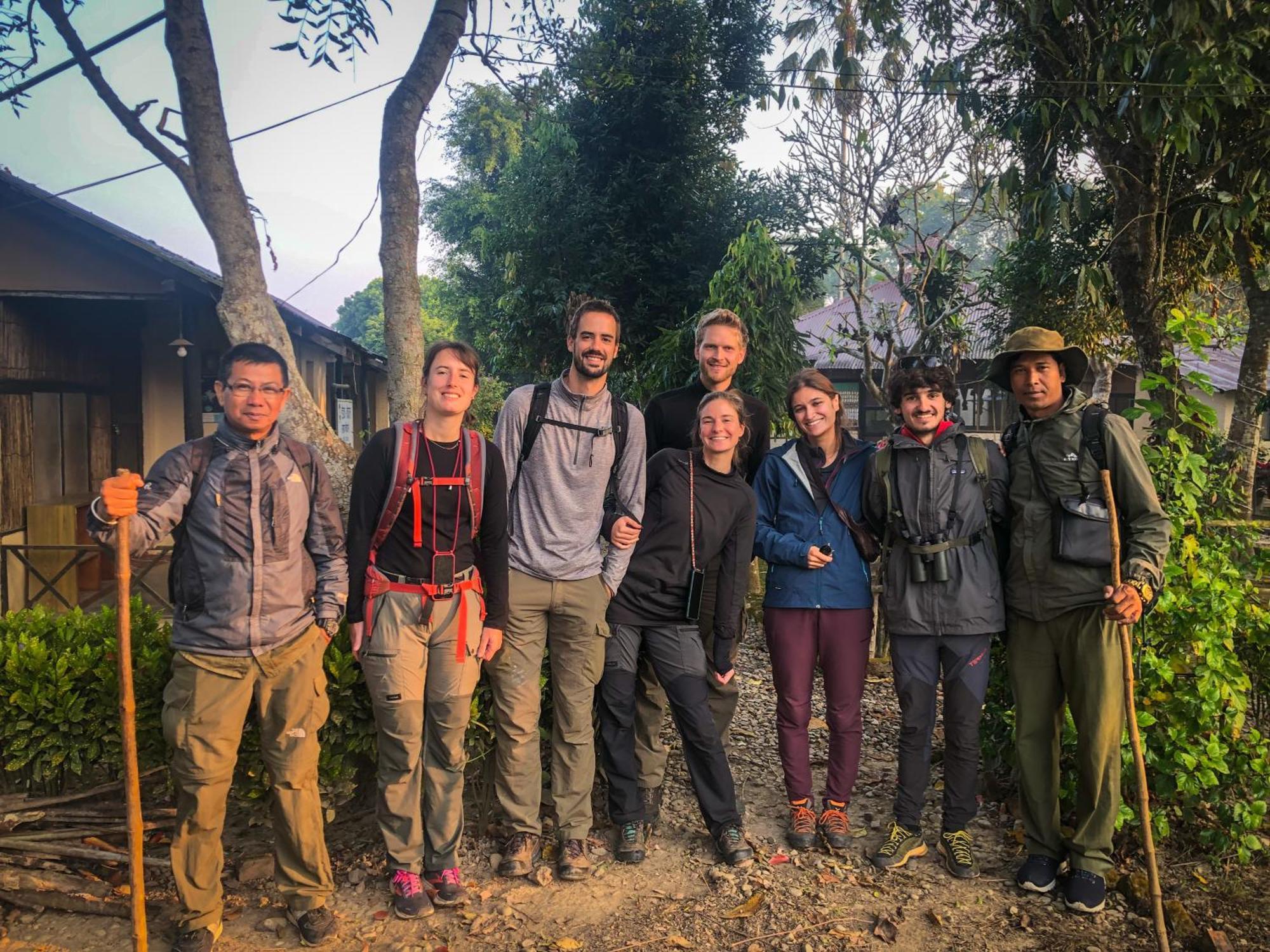 Hotel Tharu Garden And Beer Bar Chitwan Ngoại thất bức ảnh